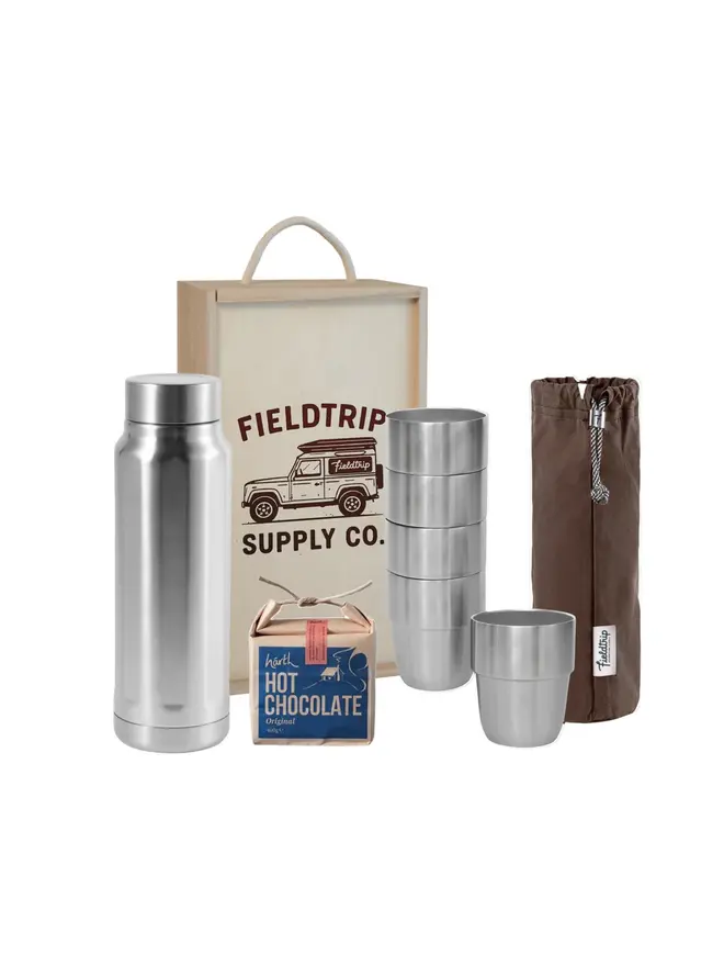 land rover cups and flask gift set. a wooden box containing 5 stainless steel cups in a  brown cloth bag, a box of hot chocolate and a stainless steel flask.