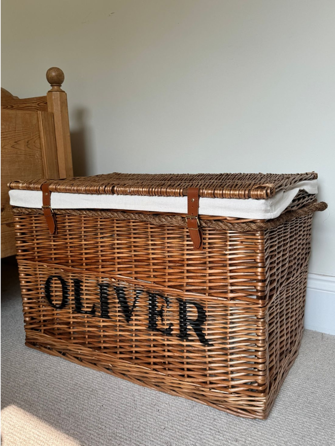 Extra large wicker hamper