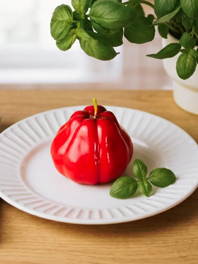 tall heirloom tomato candle