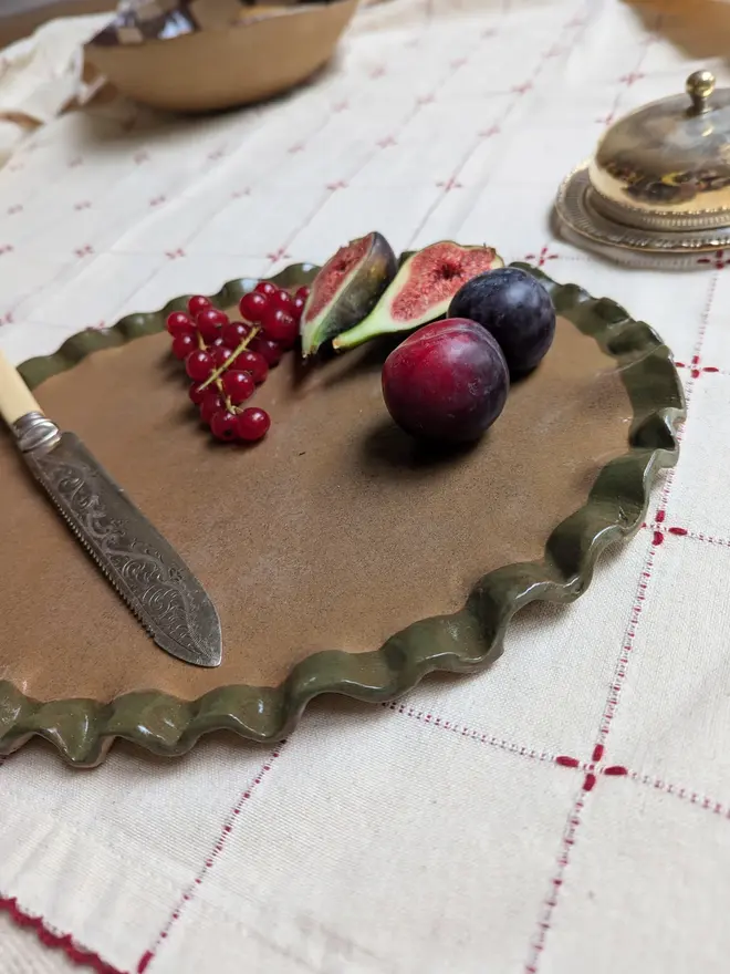 Smokey Olive Edged Frill Platter