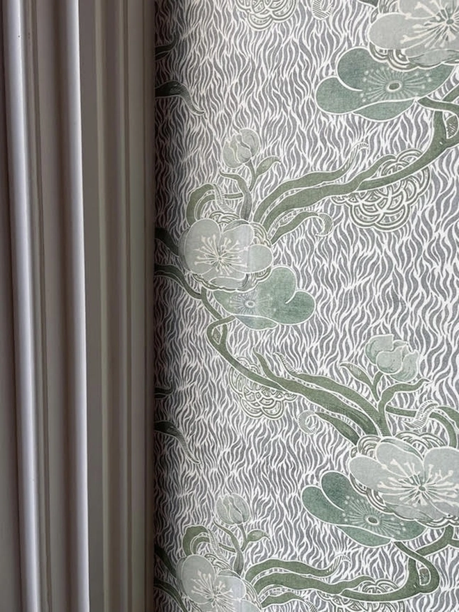 Nouveau Blossom Verte Wallpaper