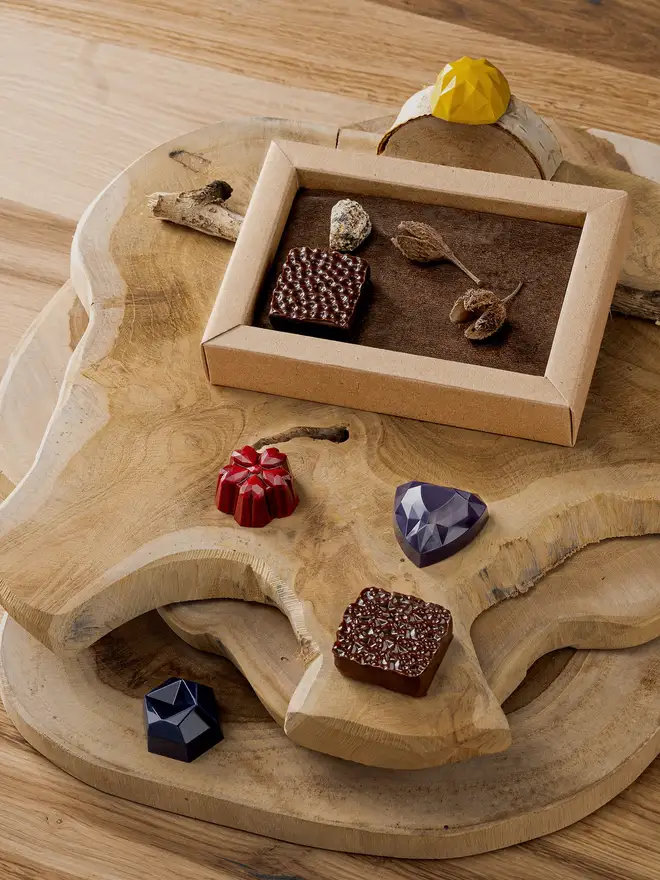 Vegan Jewel chocolate box - 6 flavours