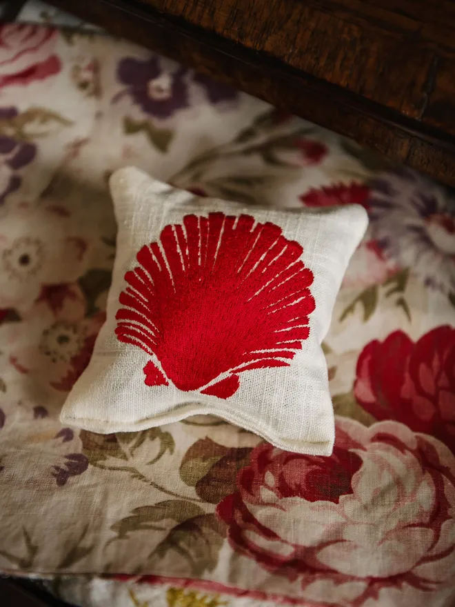 Sea Shell Lavender sachet. A sachet of Lavender with embroidered Sea Shell design.