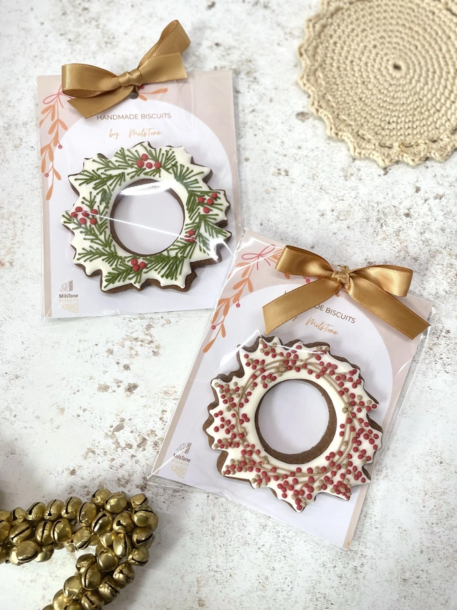 Christmas Wreath gingerbread biscuit red