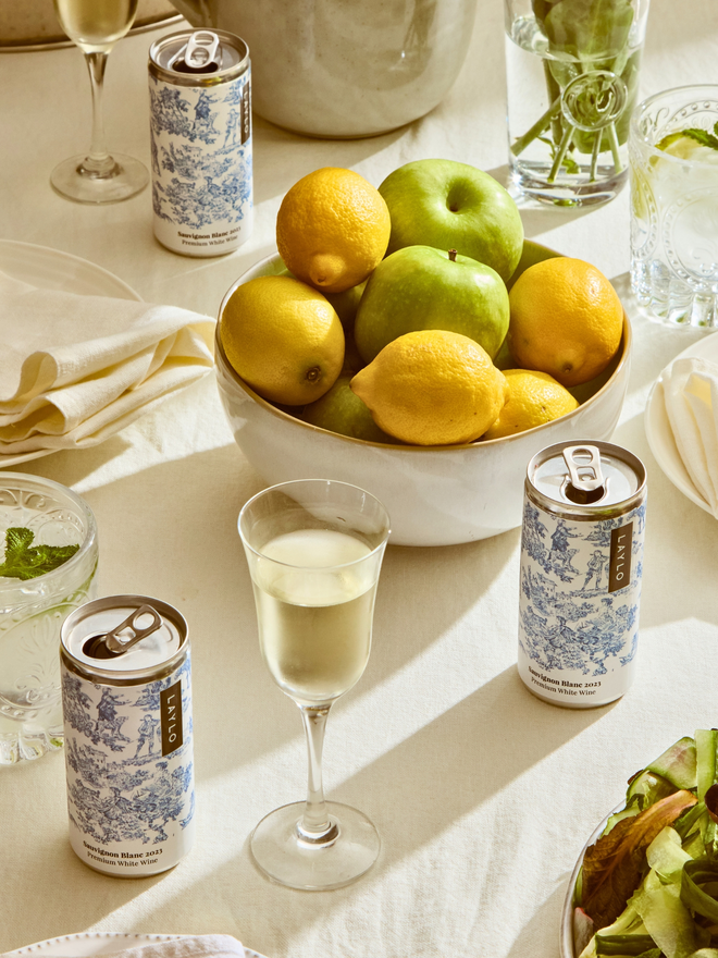 sauvignon blanc wine cans
