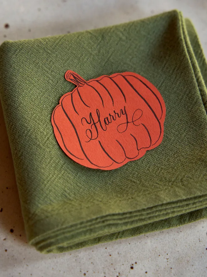 Halloween pumpkin place cards