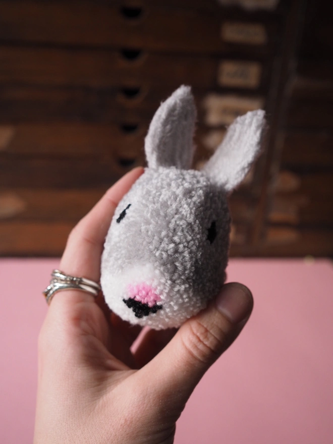 Rabbit Pom Pom