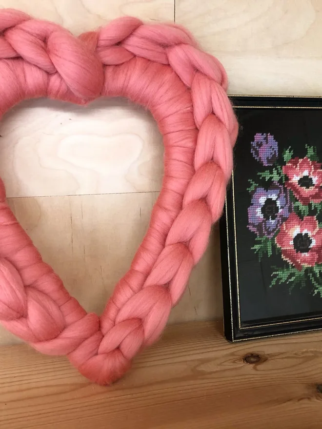 Chunky Knitted Wool 12" Heart Wreath