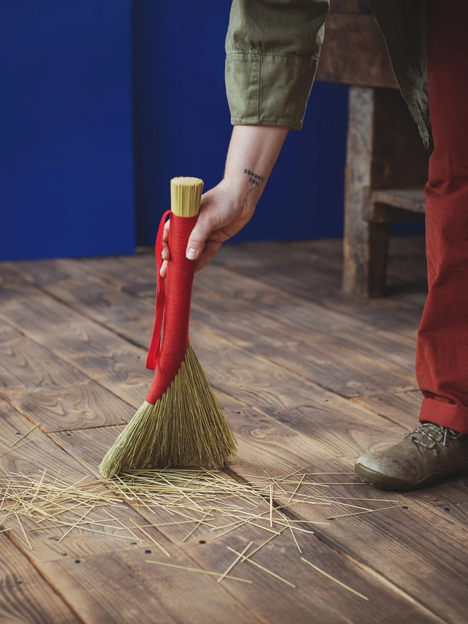 Broomcorn handbroom