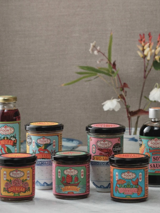 7 Sauces Box. A collection of 7 sauces.