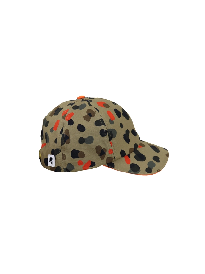 Kids sun baseball cap in leopard neutral print side