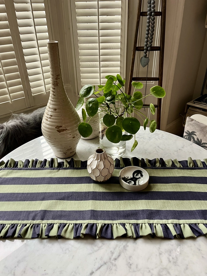 Black and jade stripe ruffled table runner 