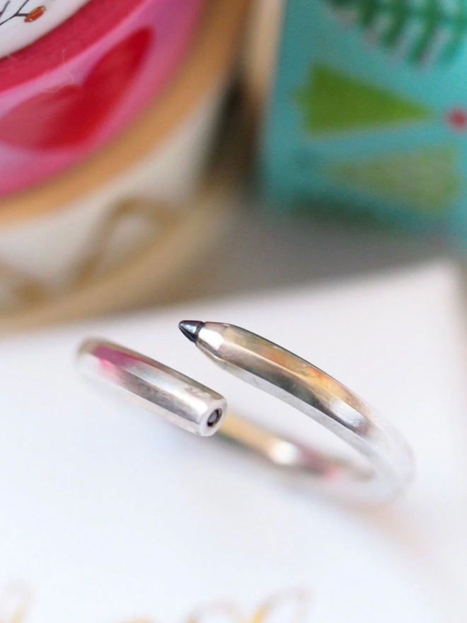 Pencil Ring. A pencil ring in black diamond.