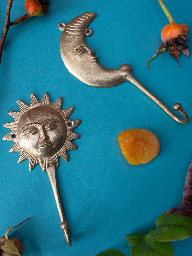 Ghanaian Ashanti Brass Hook 'Man In The Moon'