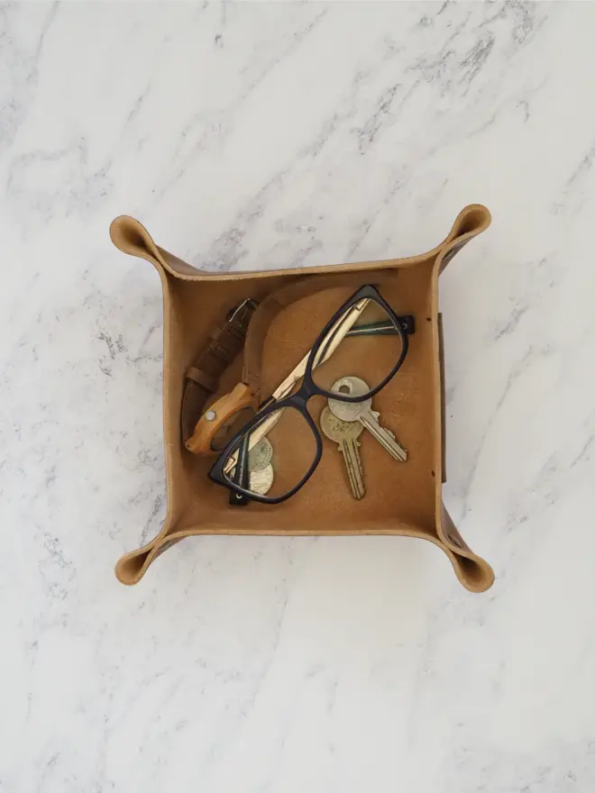 square hand dyed tan coin tray