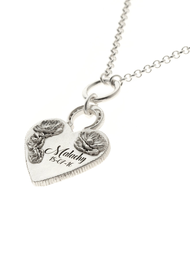 Flower Engraved Heart Pendant silver