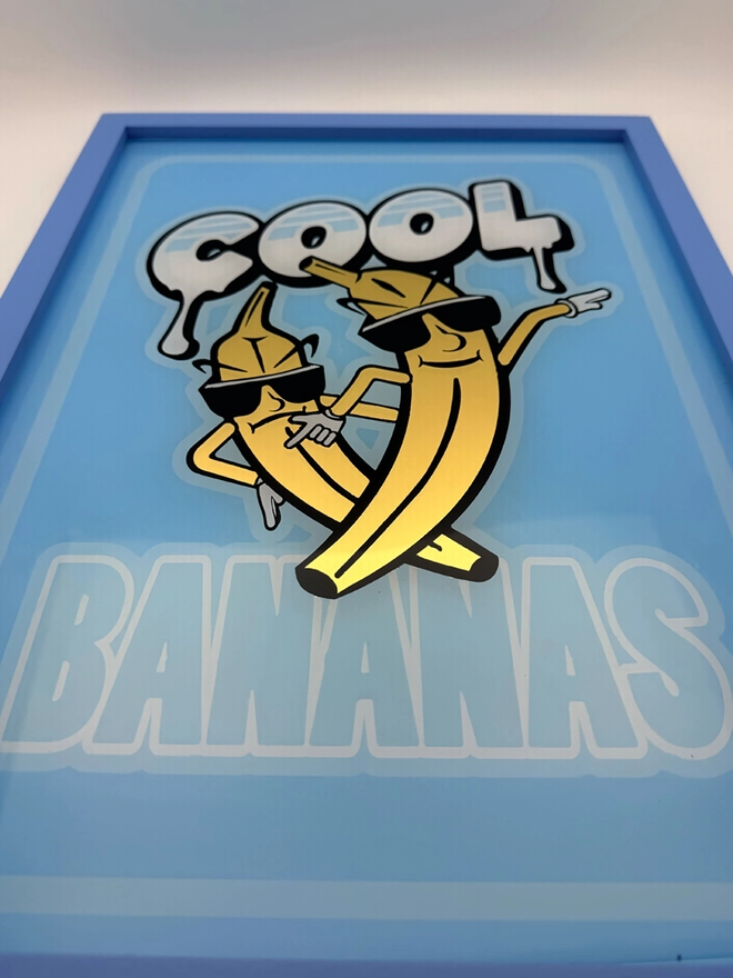 'Cool Bananas' Gold Leaf Glass Artwork, close-up. 