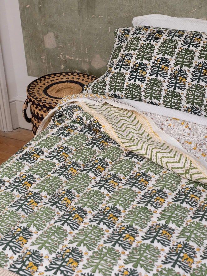 AARVEN hand block printed Indian Kantha Quilt 'Monkey Puzzle'