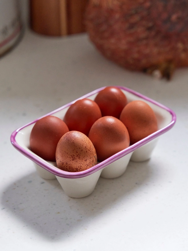 Ceramic egg holder