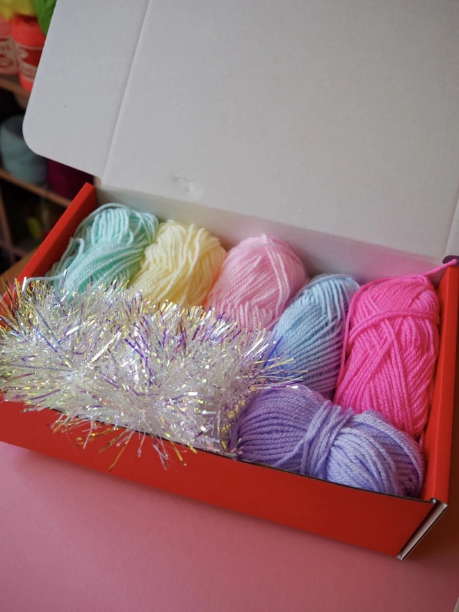 Pastel Iridescent Tinsel Pom Pom Headband Kit