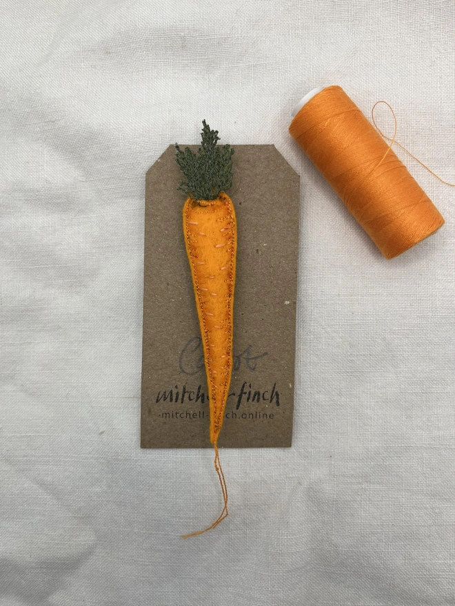 carrot brooch smaller image