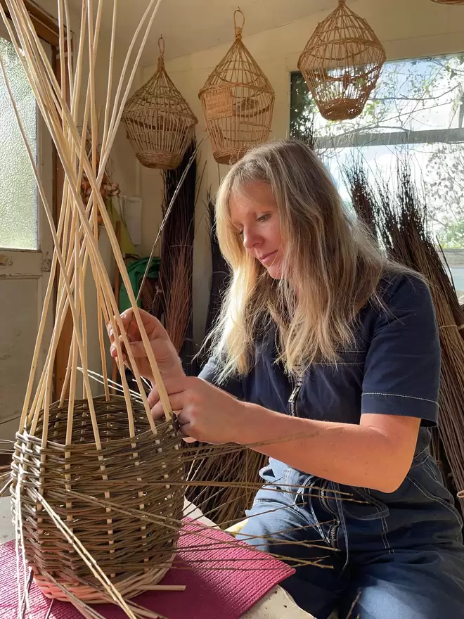 willow berry basket handbag gift maker round oval natural creating