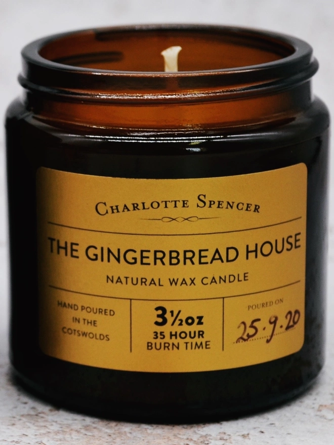 The Gingerbread House Candle 