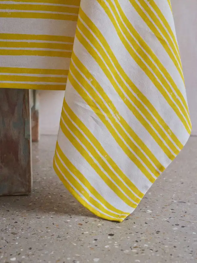 Tripe stripe yellow tablecloth 