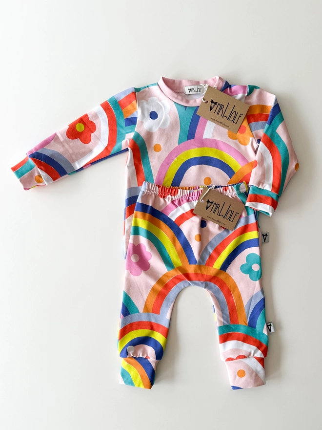 Giant rainbows print leggings, t-shirt, shorties for babies, toddlers, kids