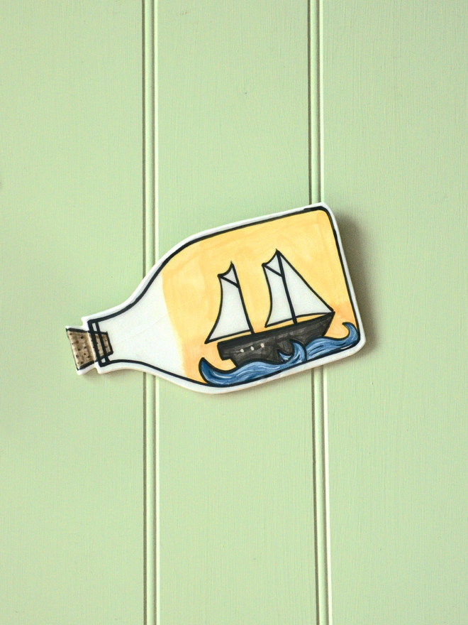 seaside, ship in bottle, ceramic, handmade, pint of pranws.