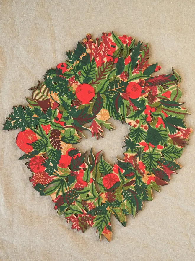 traditional style christmas wooden wreath