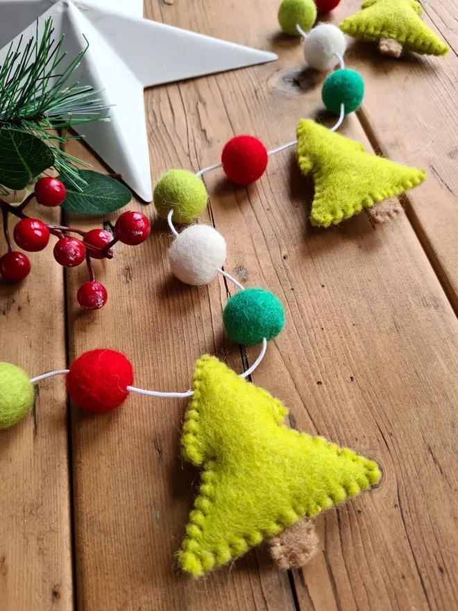 Felt Green Christmas Tree Garland