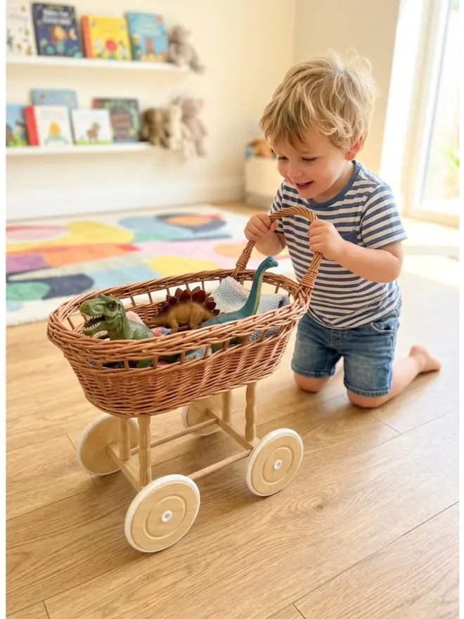 Simple Natural Wicker Pram 