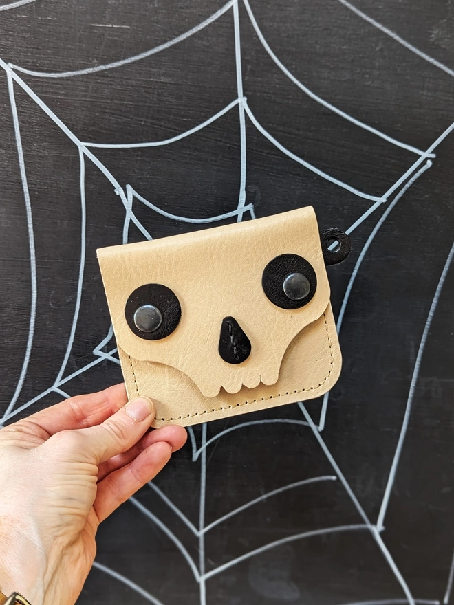 Front View of handmade leather 'Scary Skull' wallet