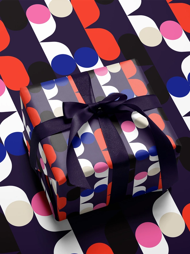 Storigraphic Graphical Print Wrapping Paper