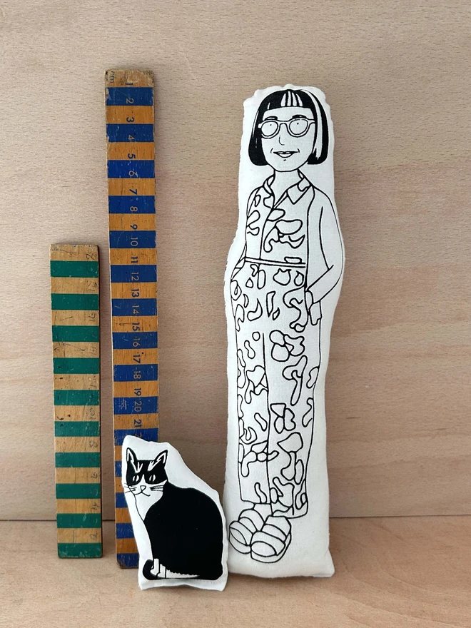 Philippa Perry and Kevin the cat cushion 