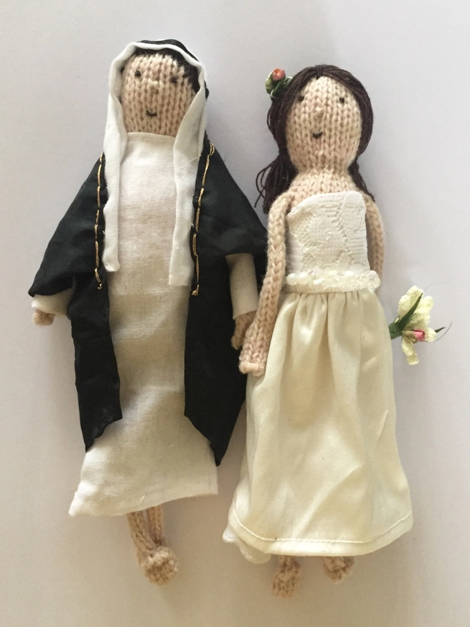 An Example of Bride and Groom Dolls