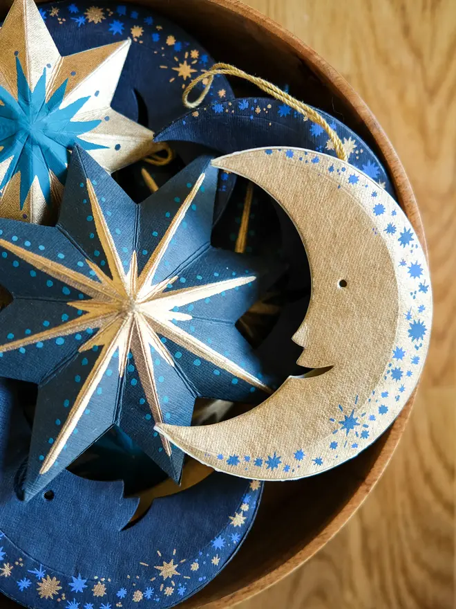 Shimmering Man On The Moon Board Decoration (Set Of 6)