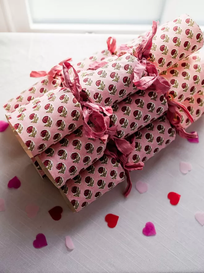 Valentine's Day Limited Edition Rose Pink Crackers