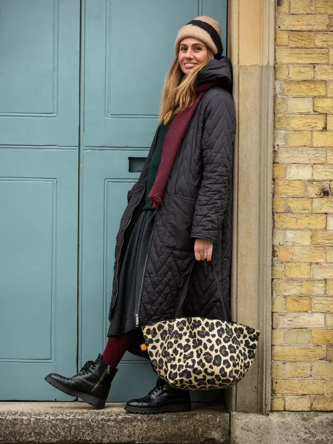 Classic Leopard Contents Oversized Tote Bag
