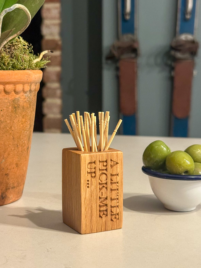 Cocktail Stick Pot A little pick me up