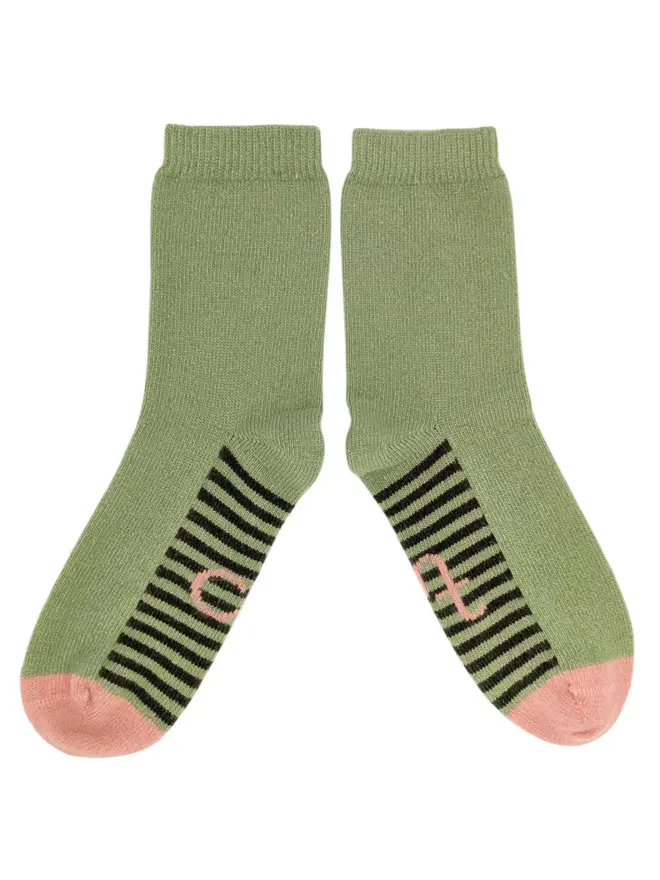 Women's Organic Cotten Striped Arch Ankle Socks, a pair of arch ankle socks sitting on a plain white surface. 
