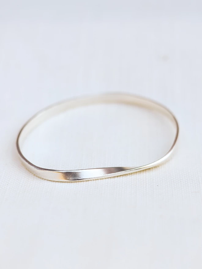 Recycled Sterling Silver Mobius Bangle
