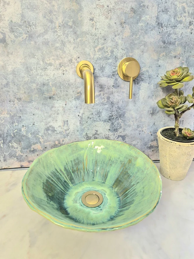 Bathroom basin, bathroom sink, green basin, countertop basin, freestanding basin, turquoise green blue, Jenny Hopps Pottery