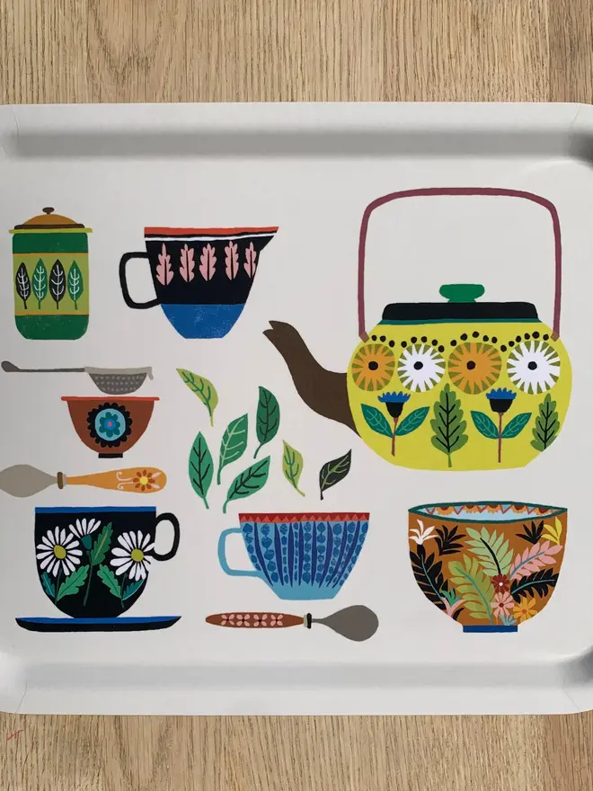 illustrated teapot and cups tray