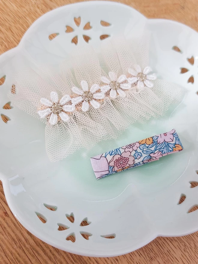 Daisy Hair Clip