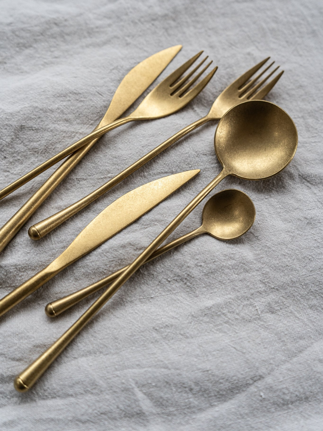 Stainless steel gold cutlery