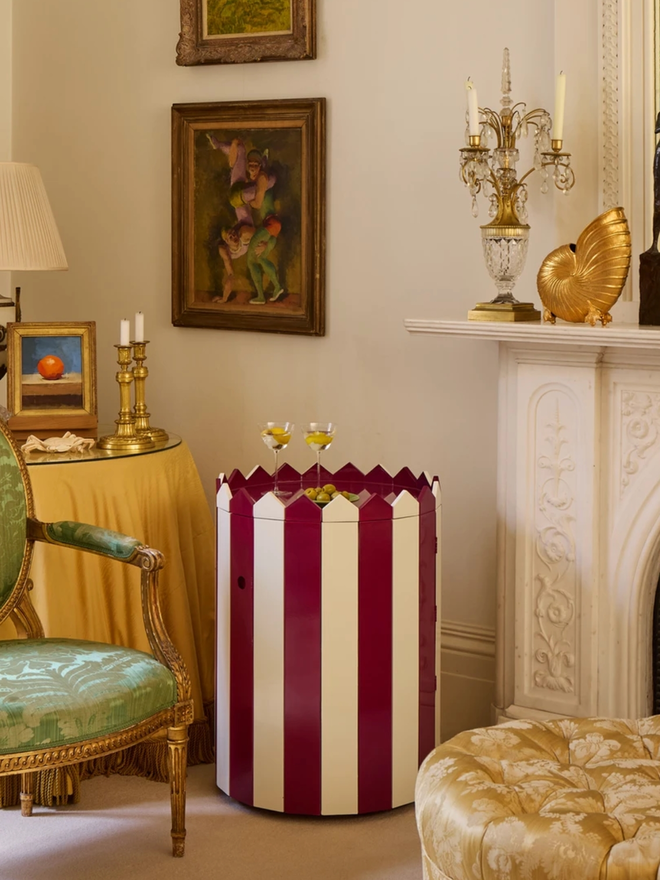 Striped Barrel Table & Large Tray Set. A barrel table and tray set in plum.