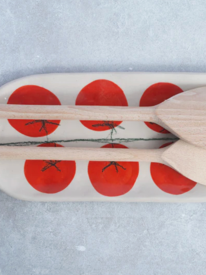 Large Tomato Dish. A large dish with a tomato design.