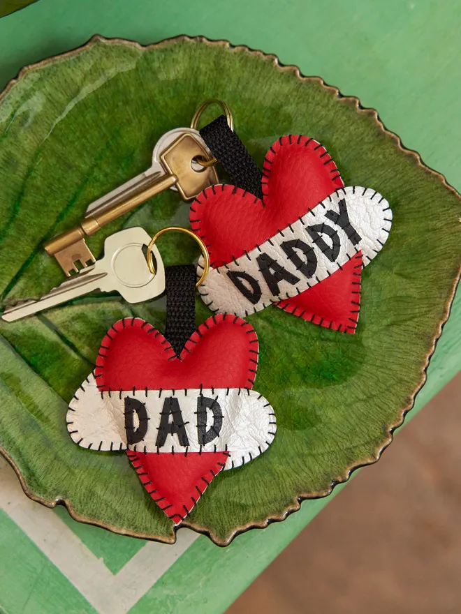 Dad and Daddy red heart Keyring 